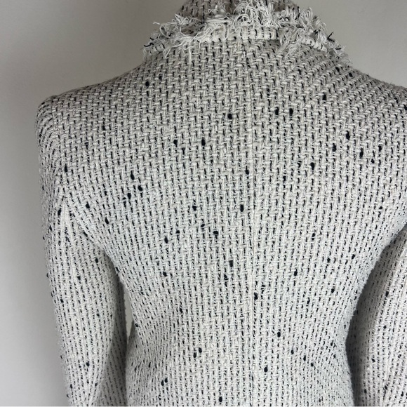 Zara Textured Double Breasted Tweed Crop Blazer size XS White - Picture 7 of 9